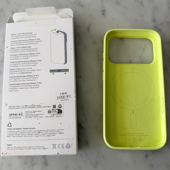 Neon yellow Protective iPhone 17 Pro Max Case - Picture 2 of 7